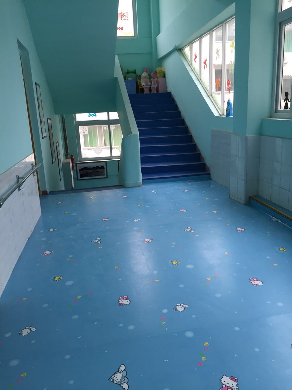 塑胶地板施工的时候要注意什么